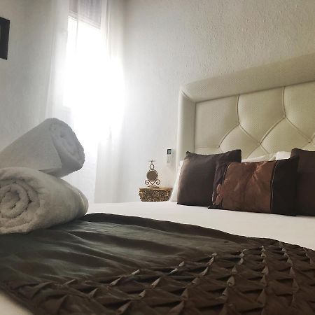 Bromham Apartment Sevilla Exteriör bild