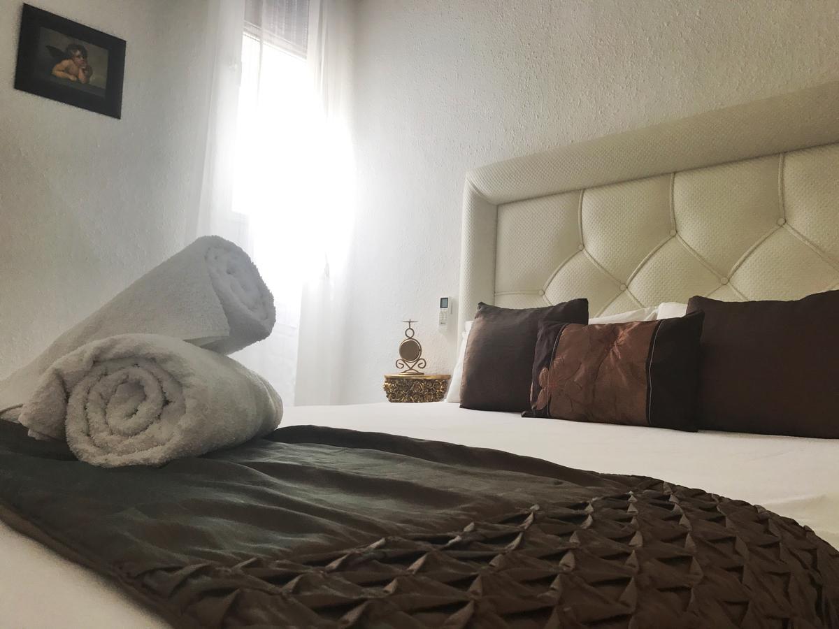 Bromham Apartment Sevilla Exteriör bild